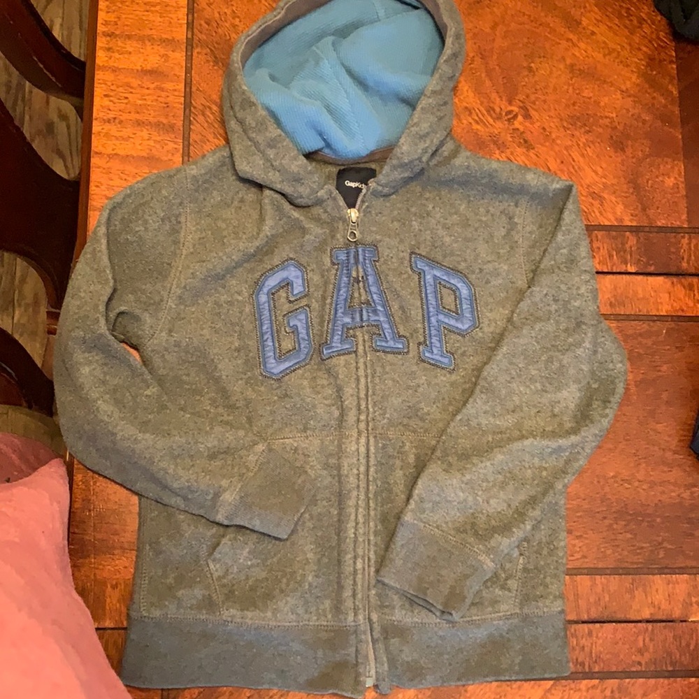 Boys gap zip up hoodie size 6-7 grey and blue
